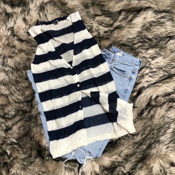 𝅺Forever 21 navy blue striped sweater vest - Picture 3 of 6